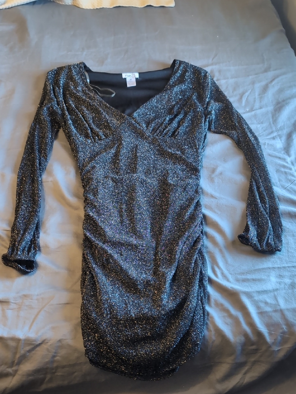 Rue21 Black Sparkle Long-Sleeve Ruched Dress
